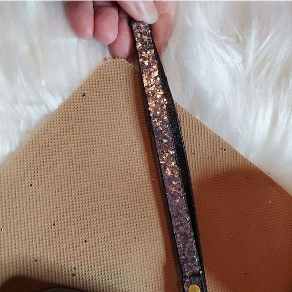 Silver Glitter Explosion Full Zipper Wristlet Wallet NWOT - Picture 4 of 7